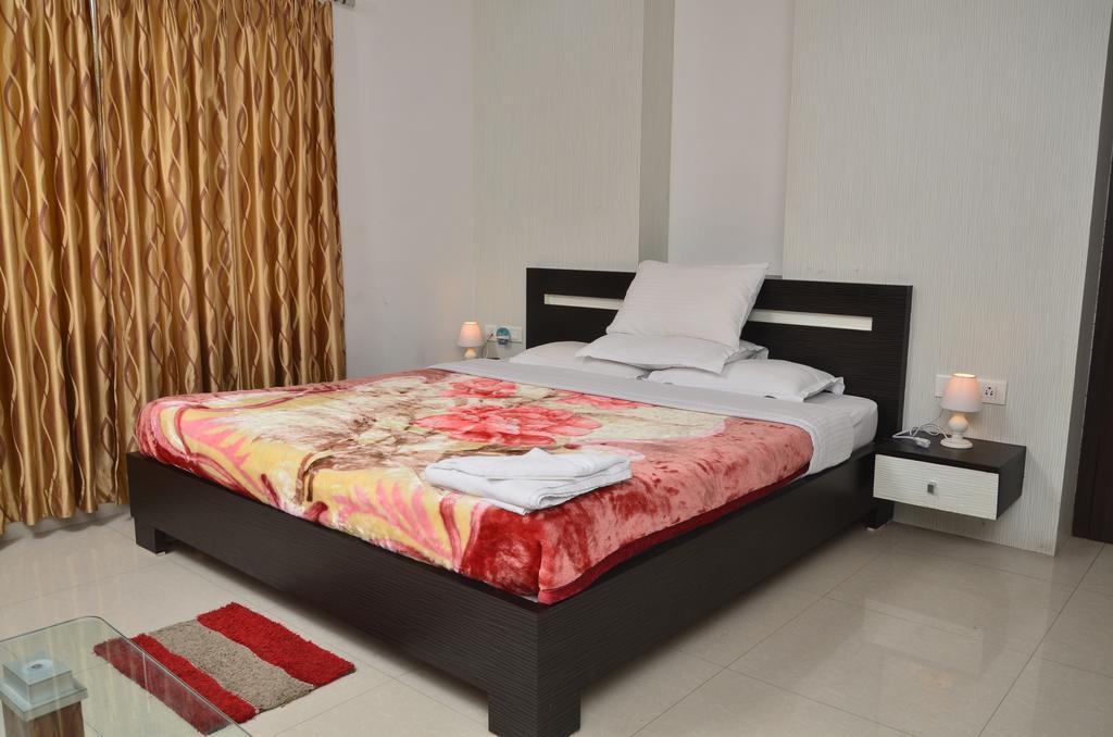 סיליגורי Hotel Amaravati מראה חיצוני תמונה